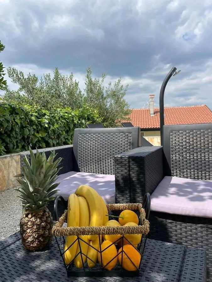 Apartment Tina, Modern, Private Seaview Outdoor Terrace, Bbq, Close To Beach, 2 Bedrooms Trogir