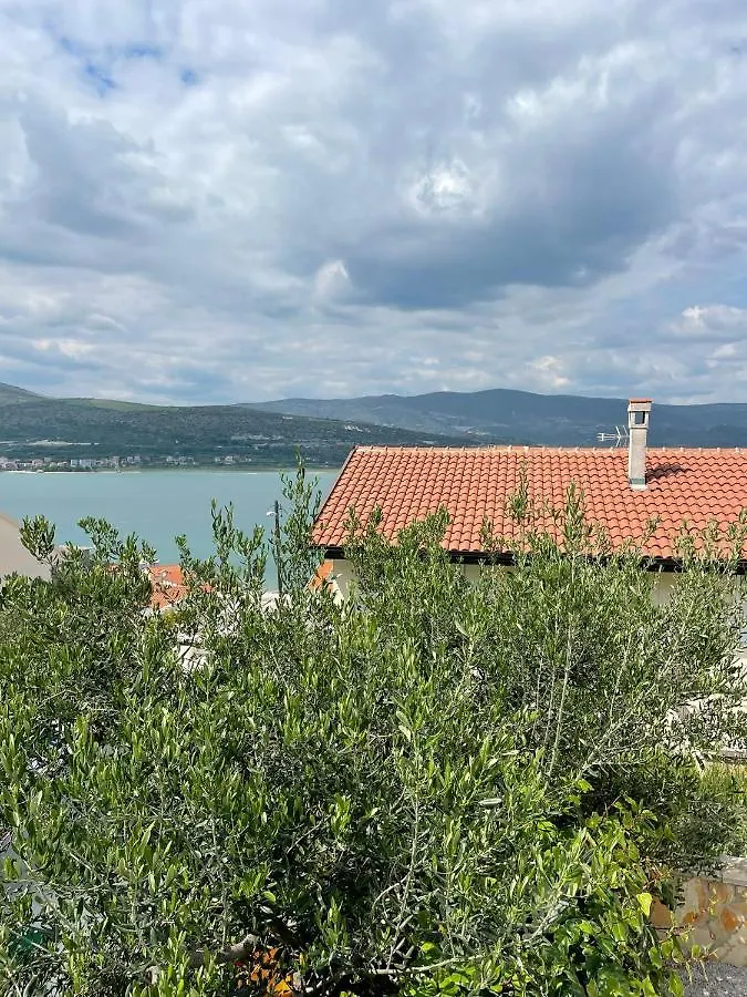 Apartment Tina, Modern, Private Seaview Outdoor Terrace, Bbq, Close To Beach, 2 Bedrooms Trogir