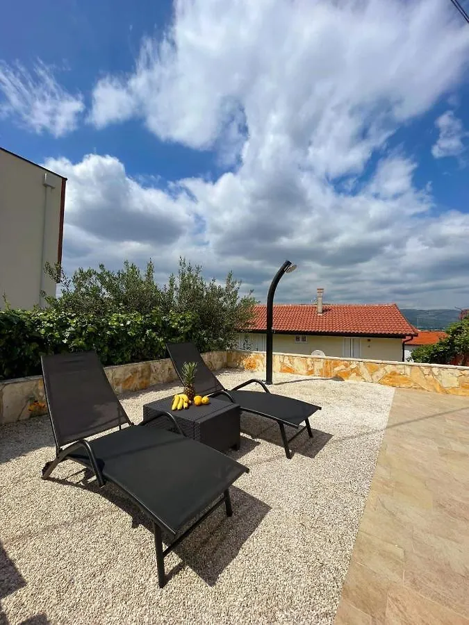 Apartment Tina, Modern, Private Seaview Outdoor Terrace, Bbq, Close To Beach, 2 Bedrooms Trogir