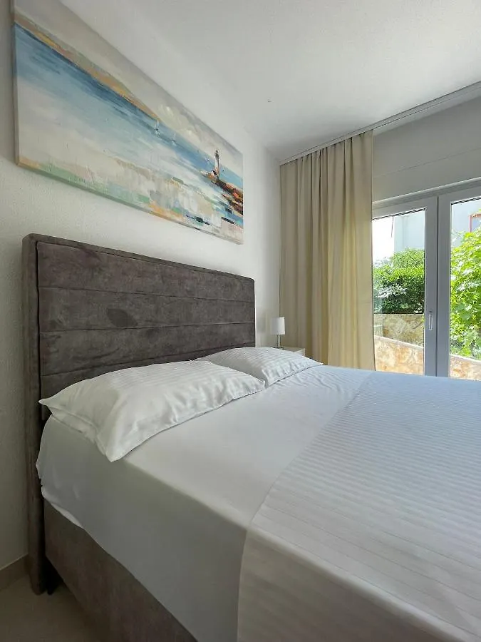 Apartment Tina, Modern, Private Seaview Outdoor Terrace, Bbq, Close To Beach, 2 Bedrooms 特罗吉尔 0*,